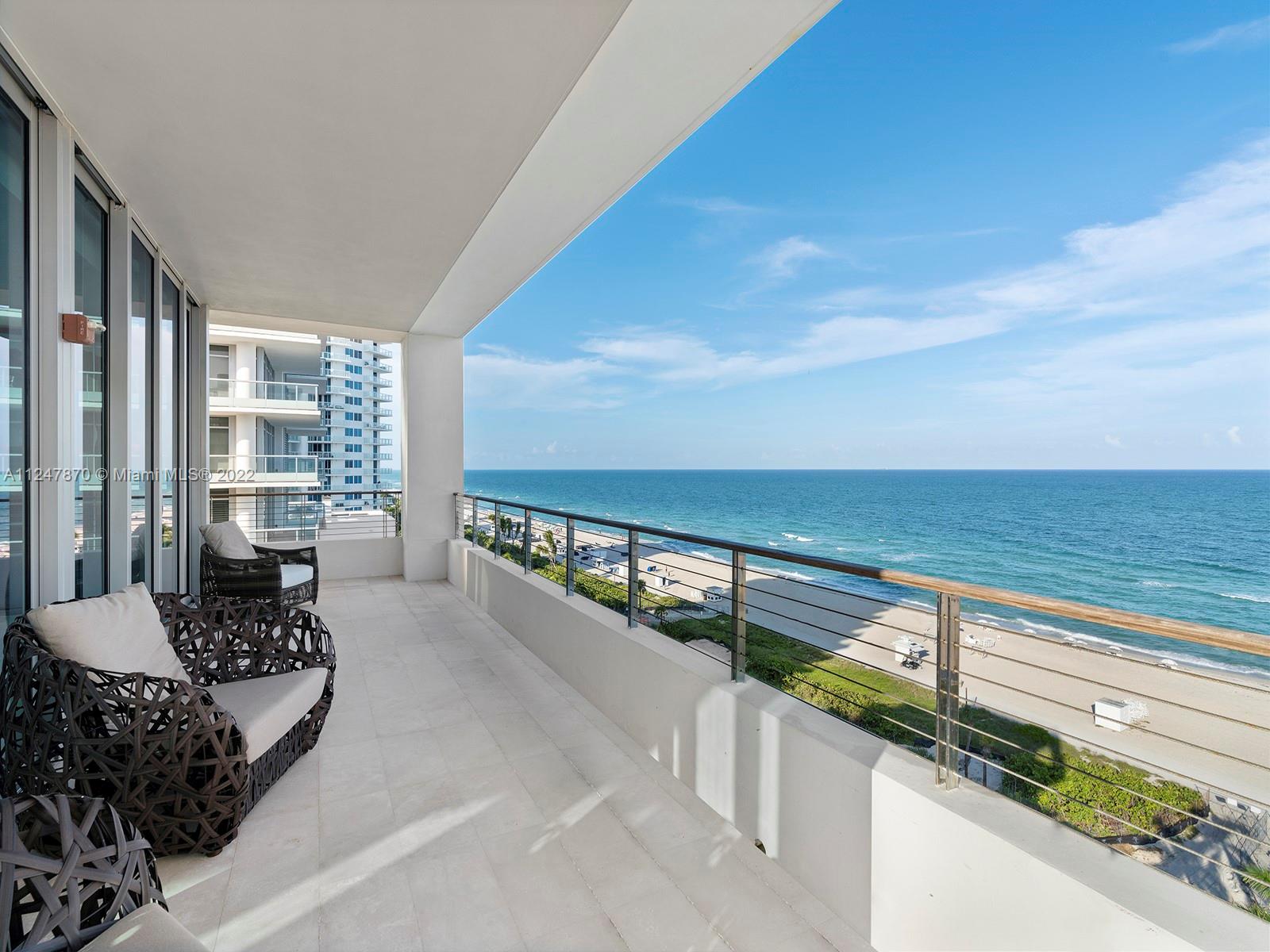 BEACH HOUSE 8 - Residential