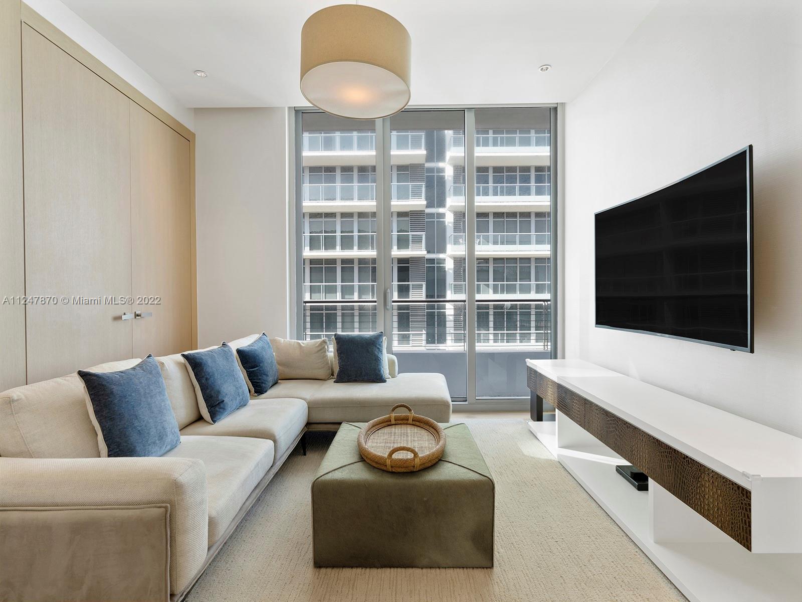 BEACH HOUSE 8 - Residential