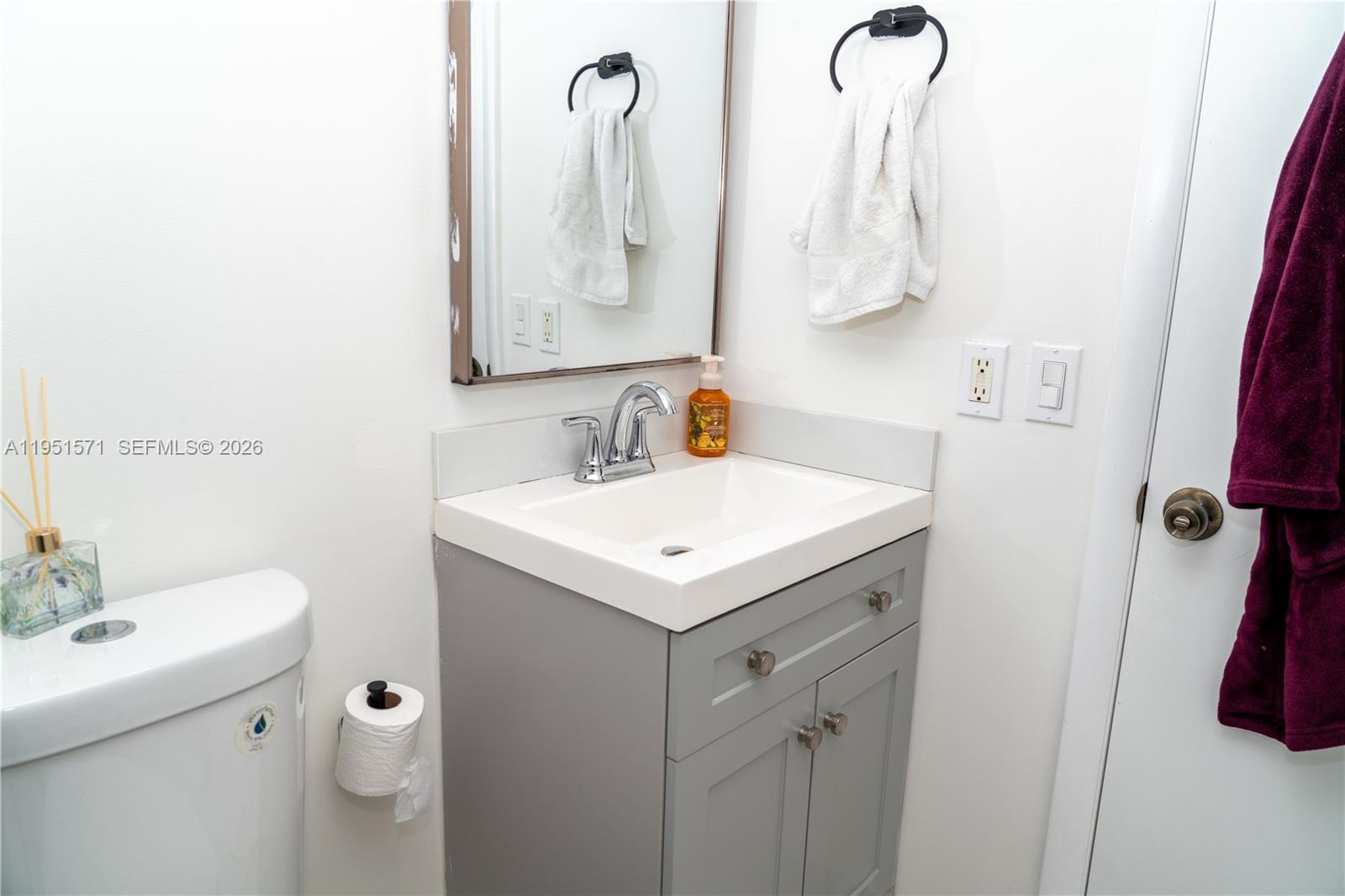 SANDALWOOD CONDO APTS - Residential