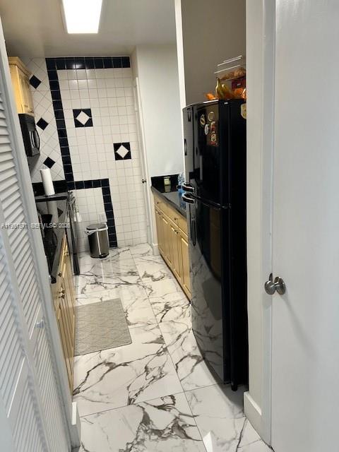 SANDALWOOD CONDO APTS - Residential