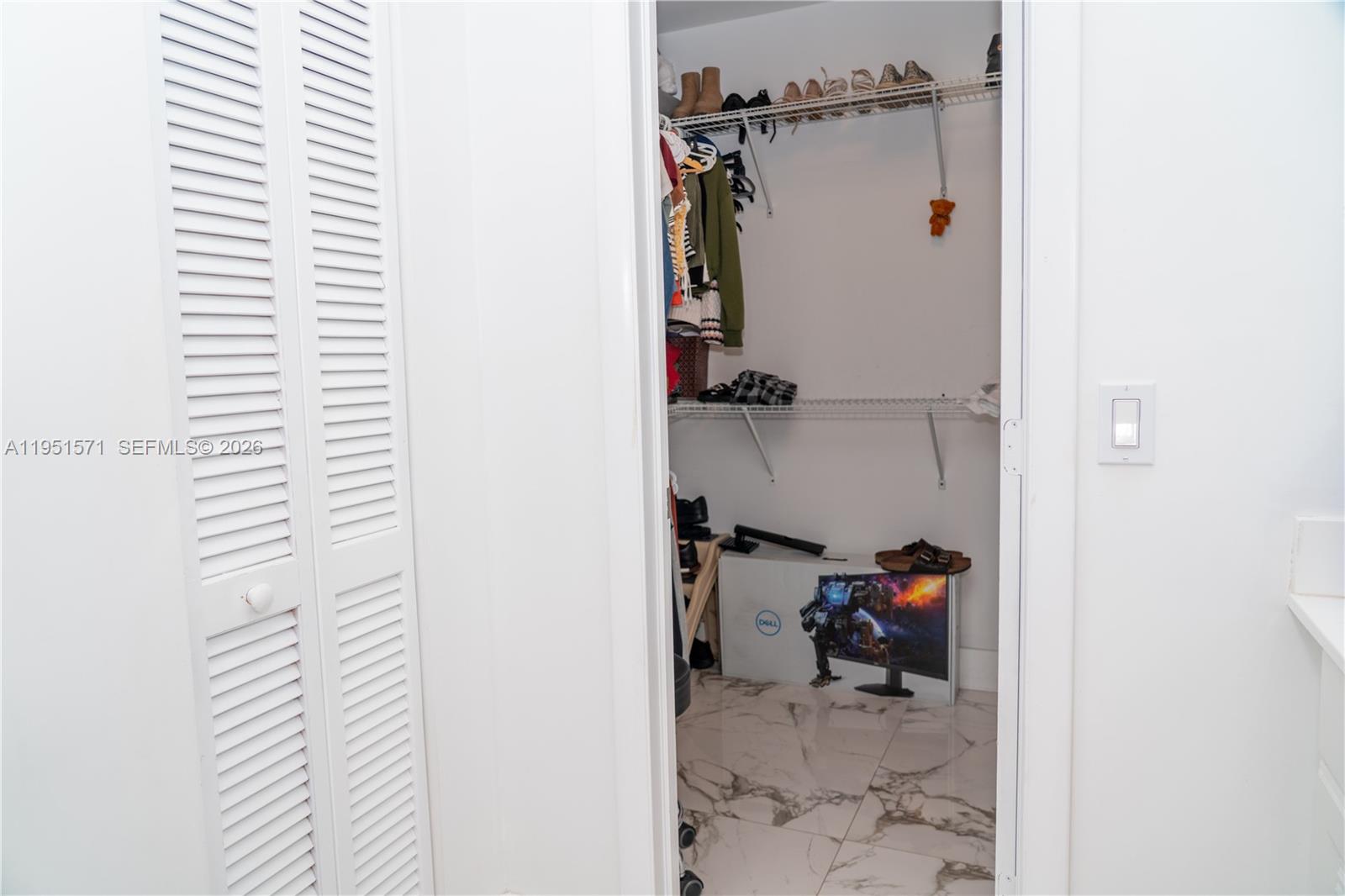 SANDALWOOD CONDO APTS - Residential