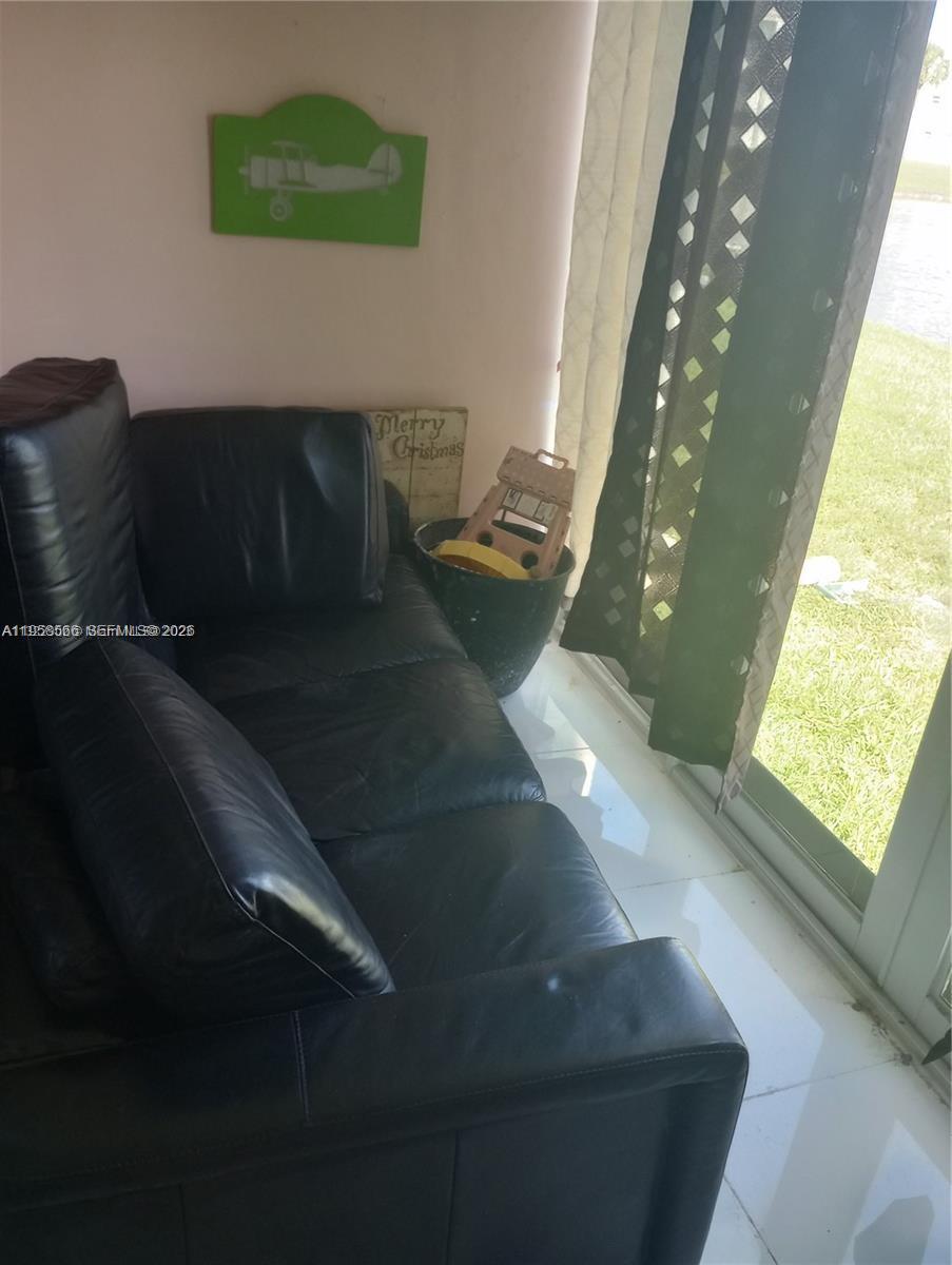 SUNRISE LAKES 59 CONDO - Residential Lease