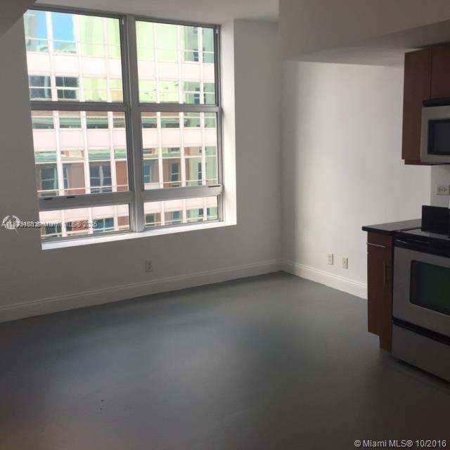 111 E Flagler St 1003