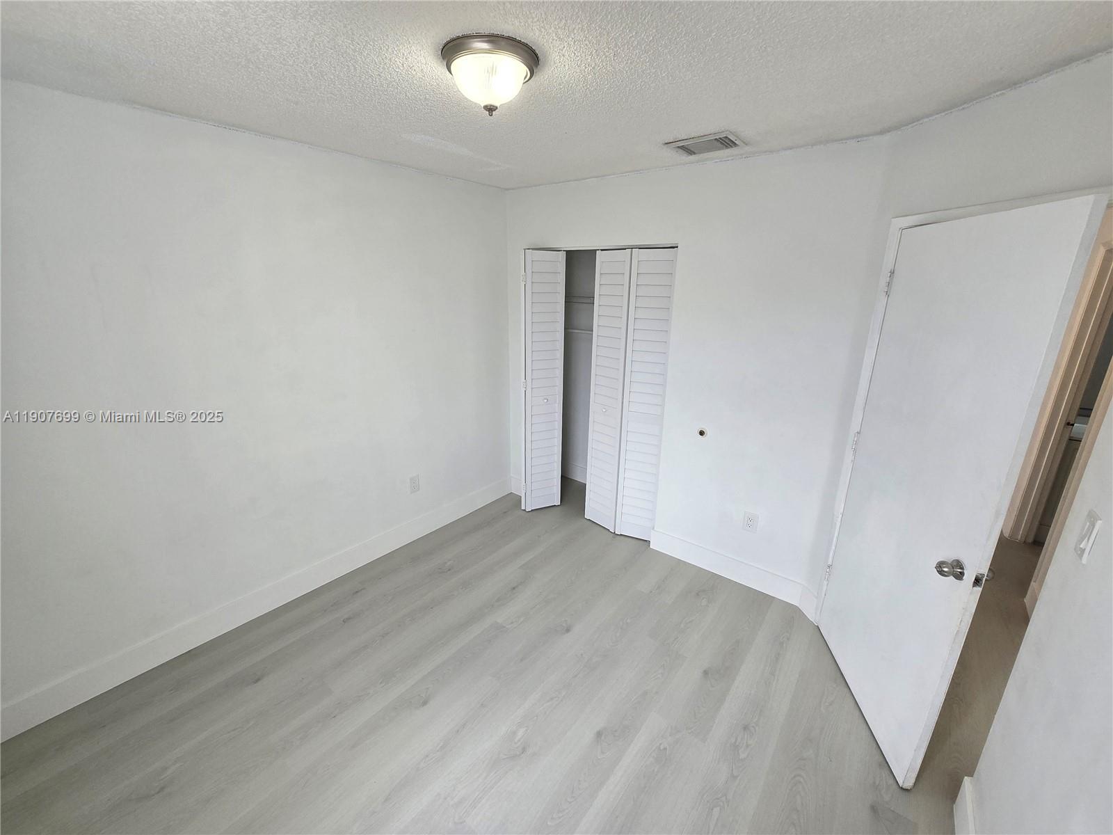 VILLA REAL CONDO NO 7 - Residential