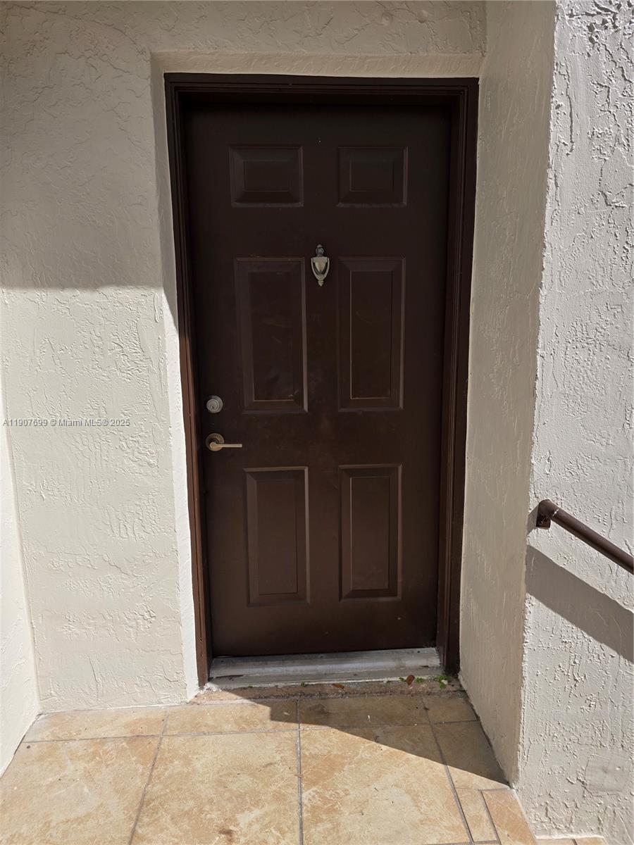 VILLA REAL CONDO NO 7 - Residential