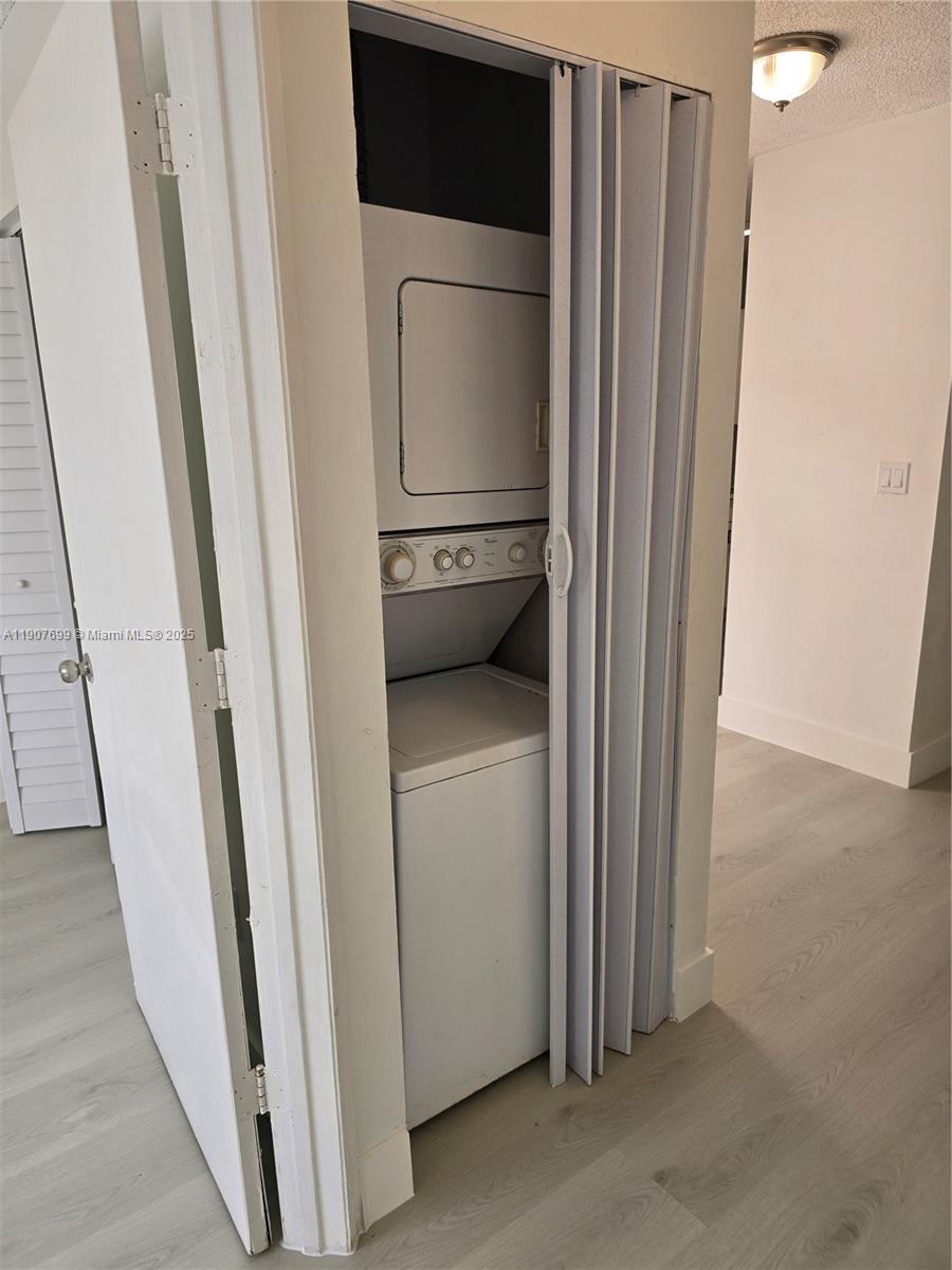 VILLA REAL CONDO NO 7 - Residential