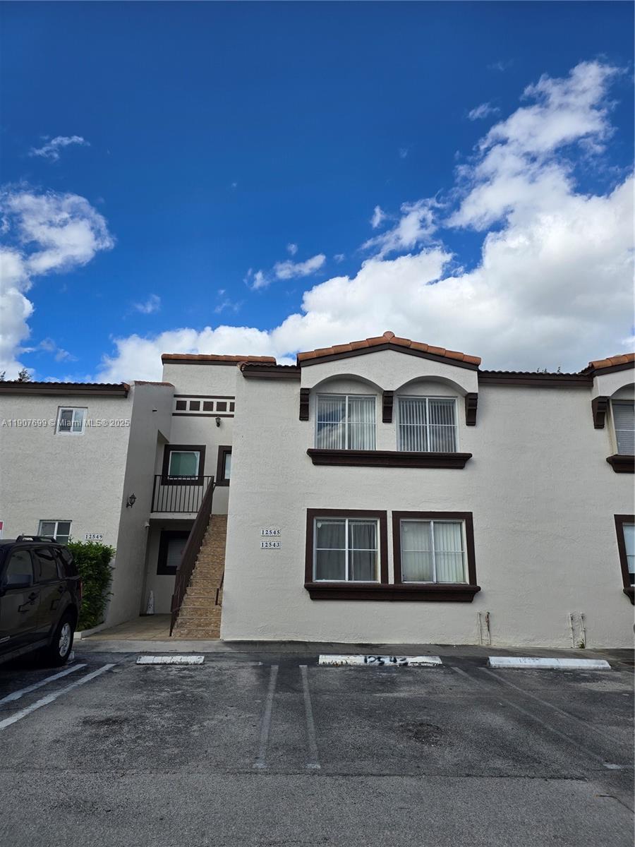 VILLA REAL CONDO NO 7 - Residential