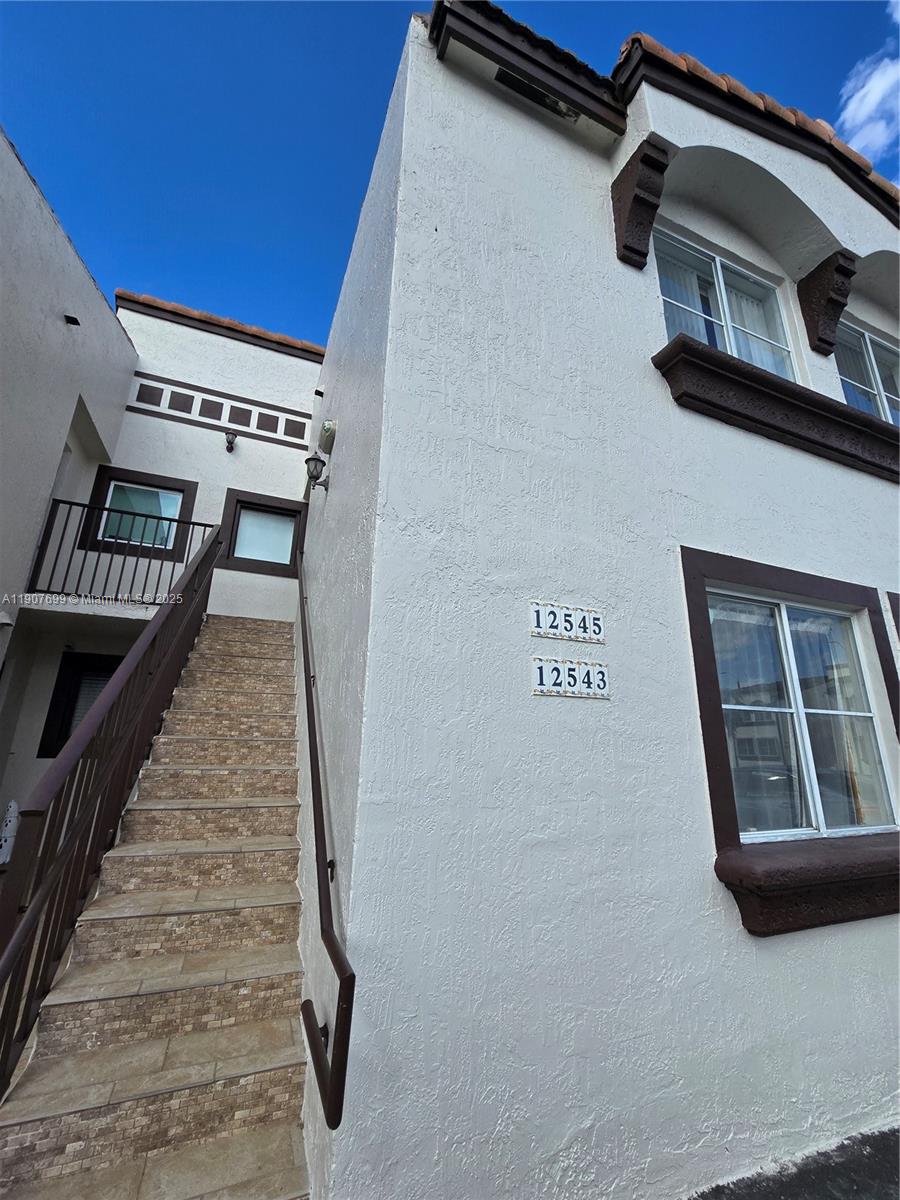 VILLA REAL CONDO NO 7 - Residential