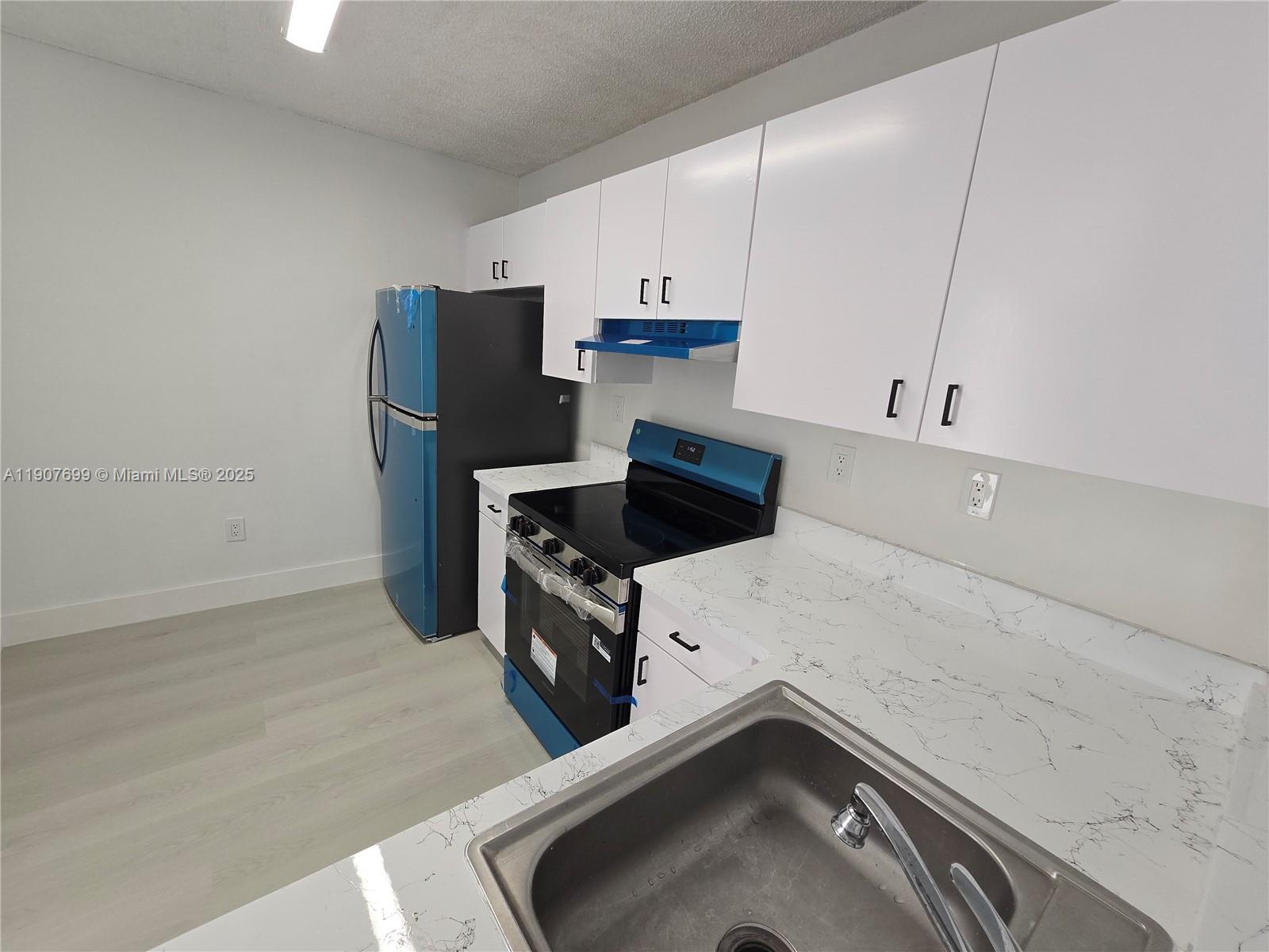 VILLA REAL CONDO NO 7 - Residential