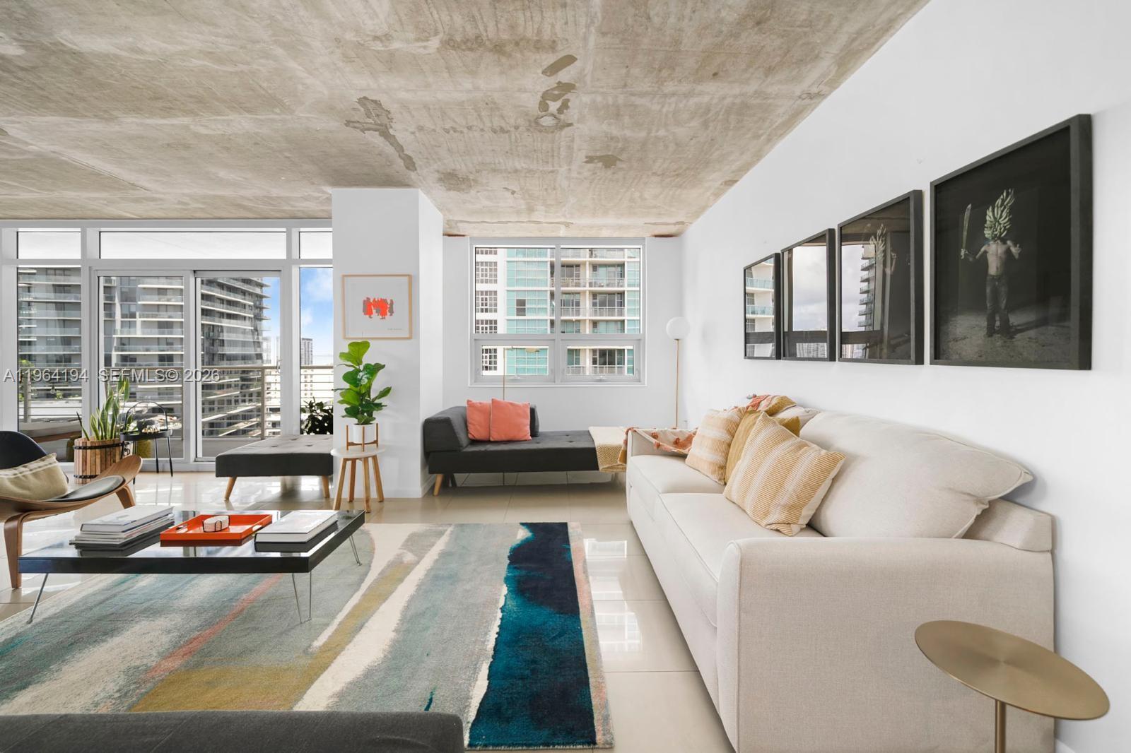 MIDBLOCK MIAMI CONDO - Residential