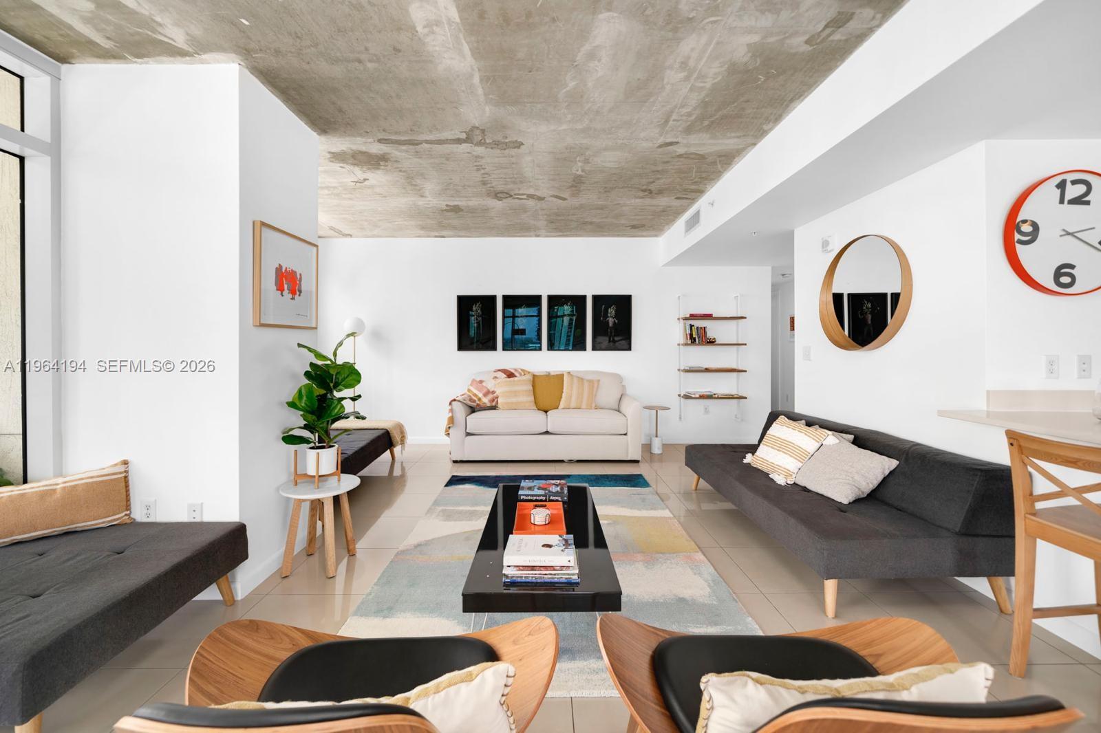 MIDBLOCK MIAMI CONDO - Residential