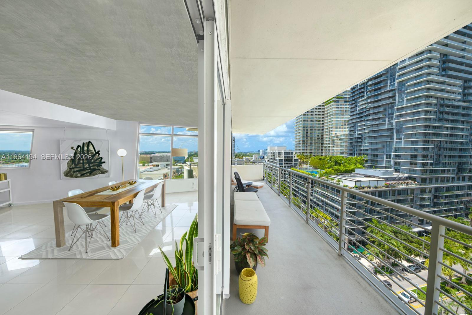 MIDBLOCK MIAMI CONDO - Residential
