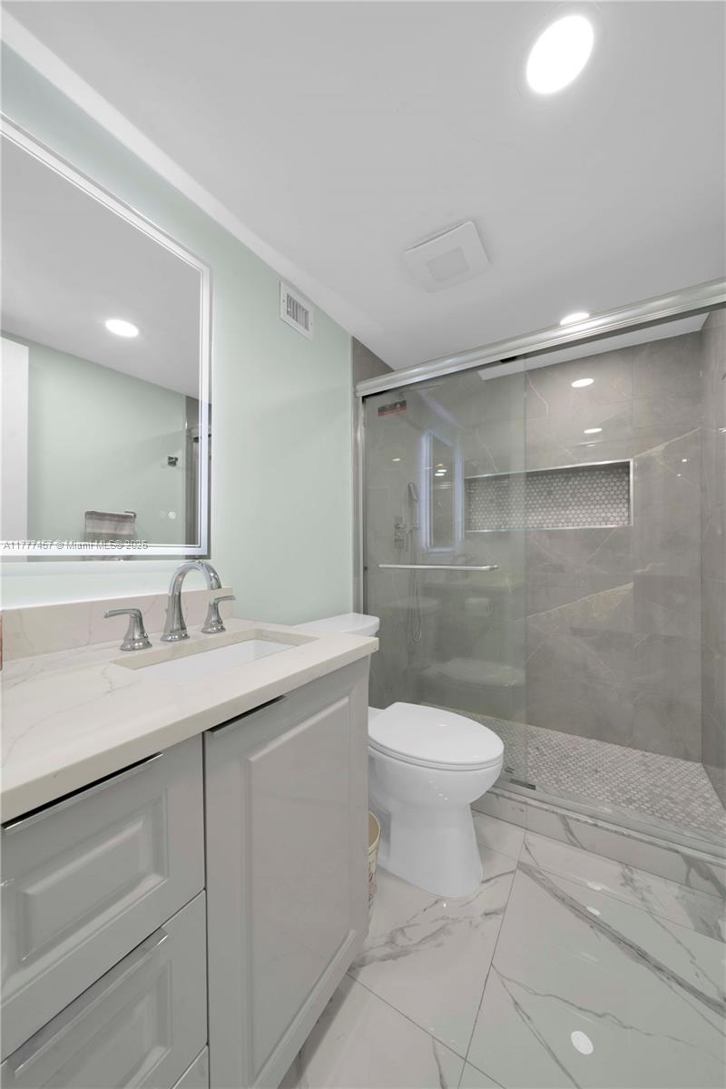 GREENS OF INVERRARY PHASE - Residential