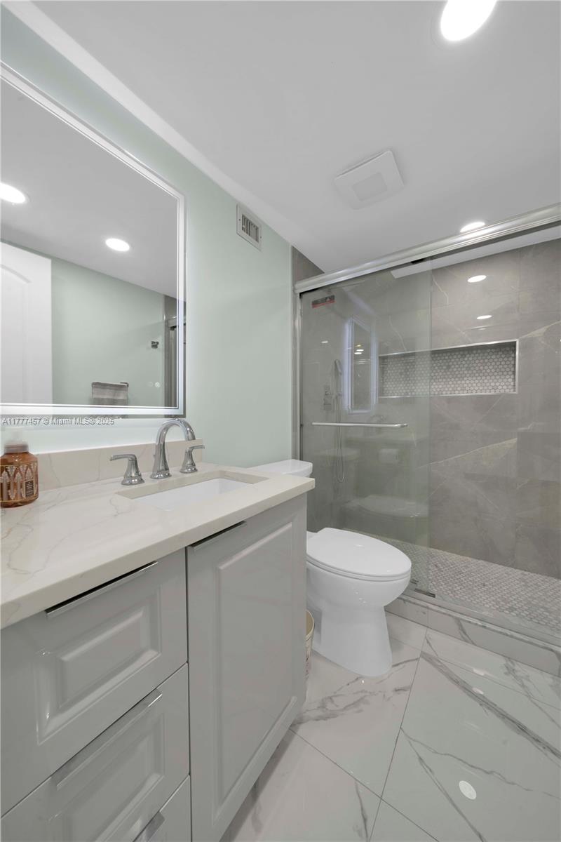 GREENS OF INVERRARY PHASE - Residential