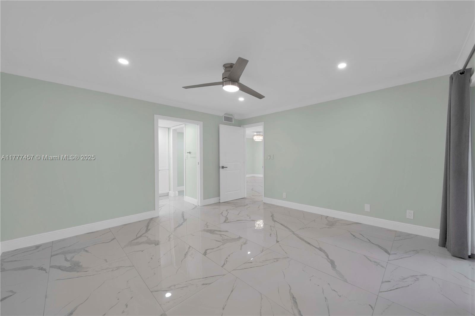 GREENS OF INVERRARY PHASE - Residential