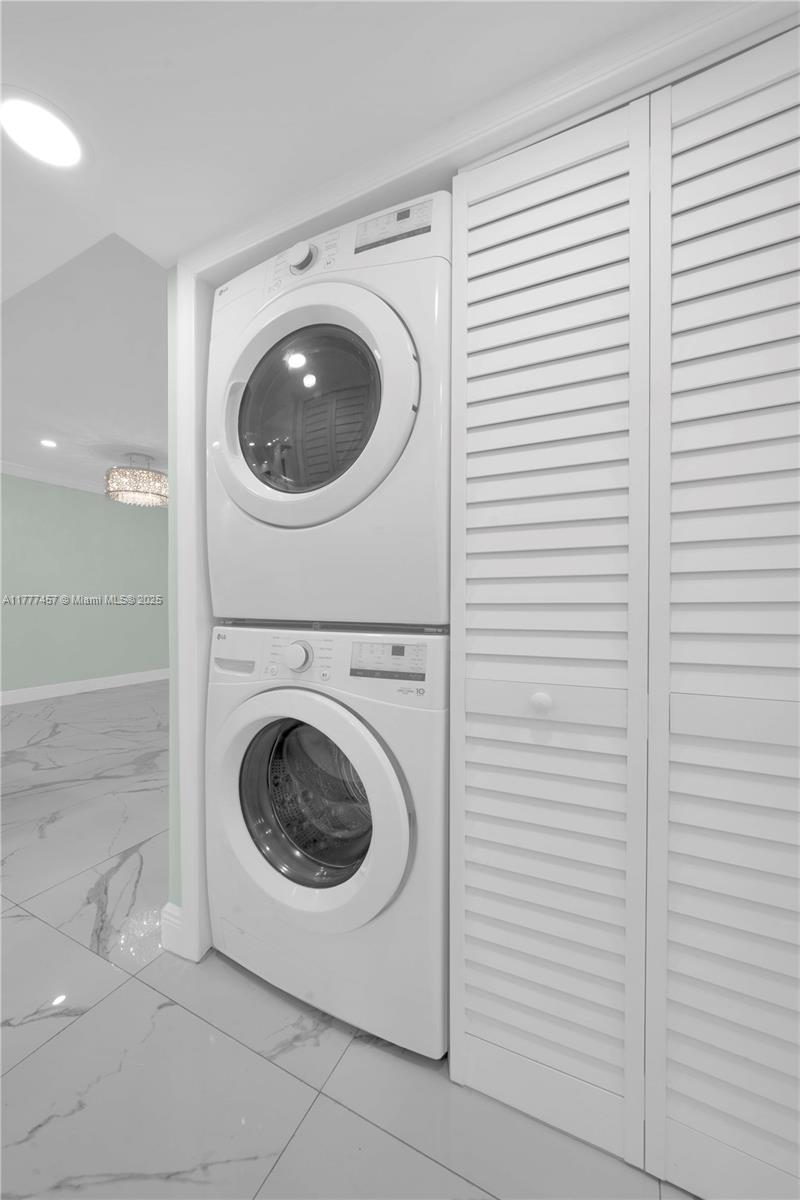 GREENS OF INVERRARY PHASE - Residential