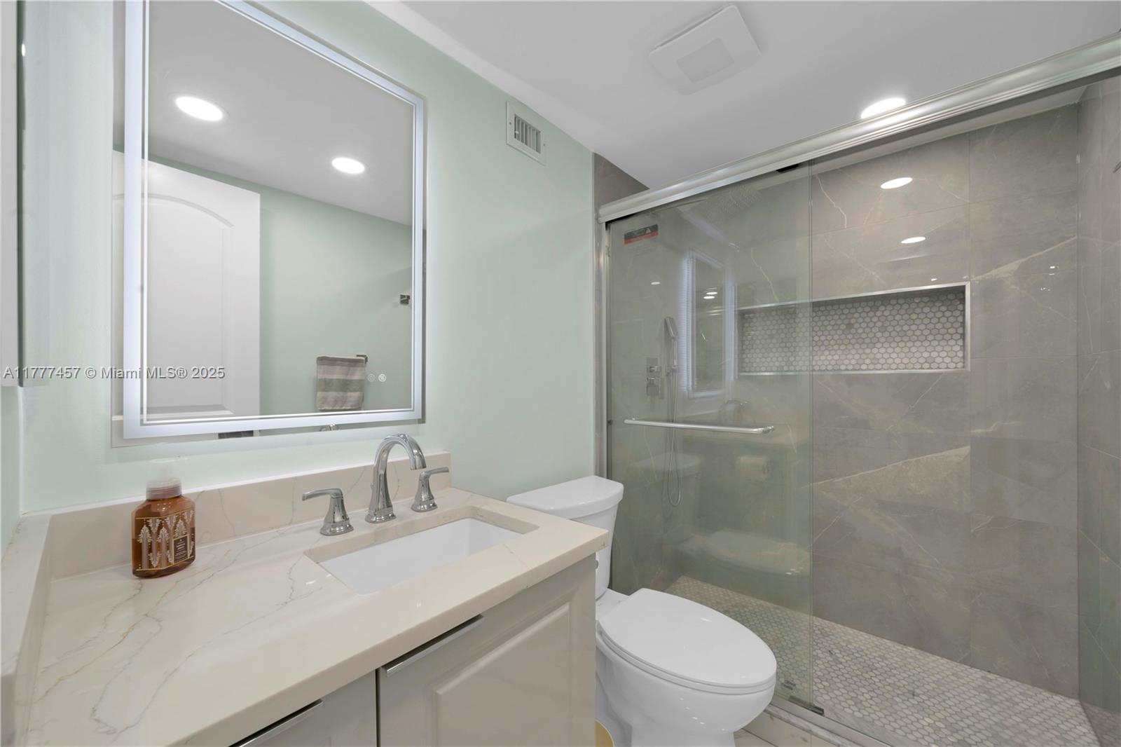 GREENS OF INVERRARY PHASE - Residential