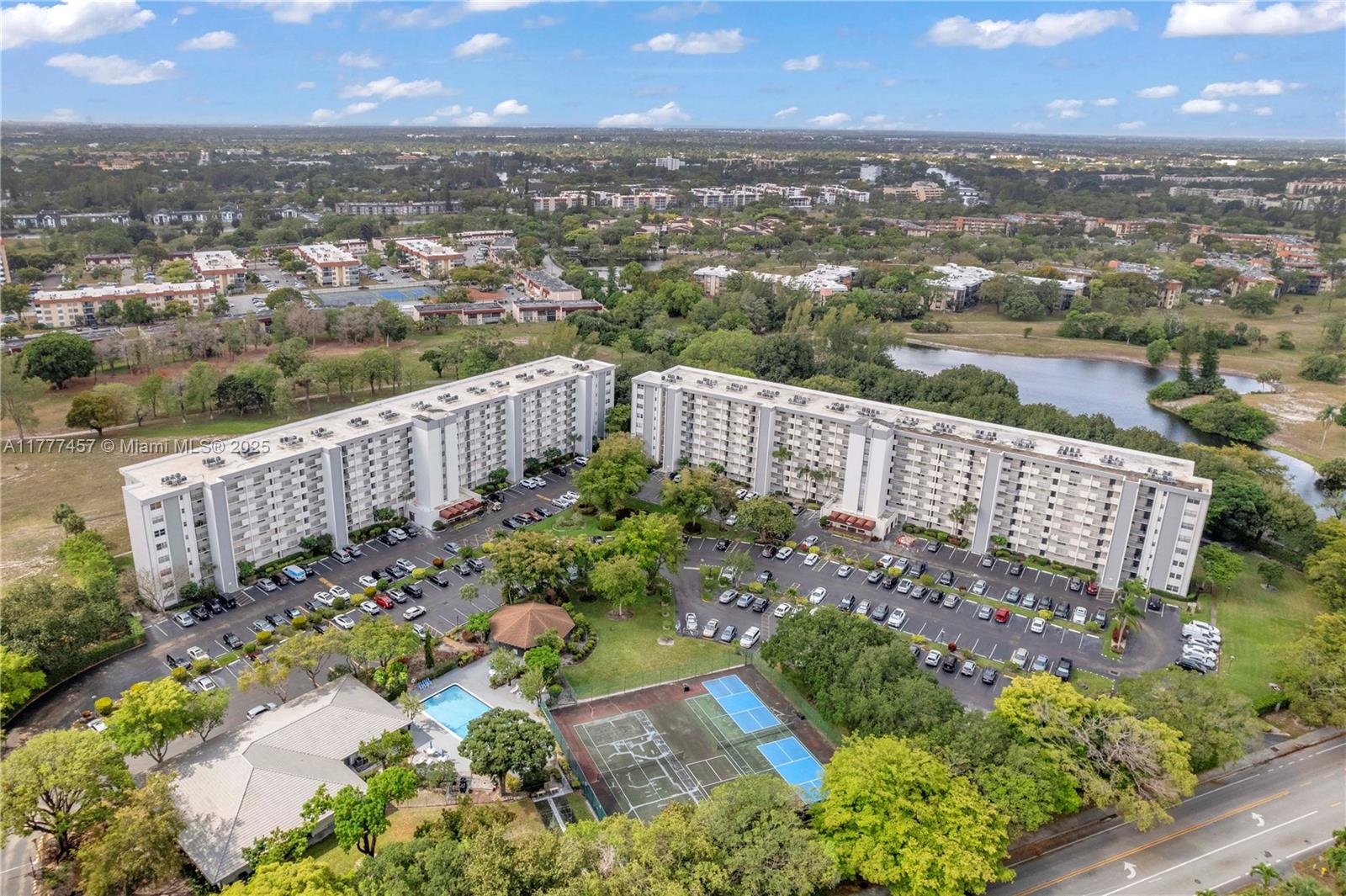 GREENS OF INVERRARY PHASE - Residential