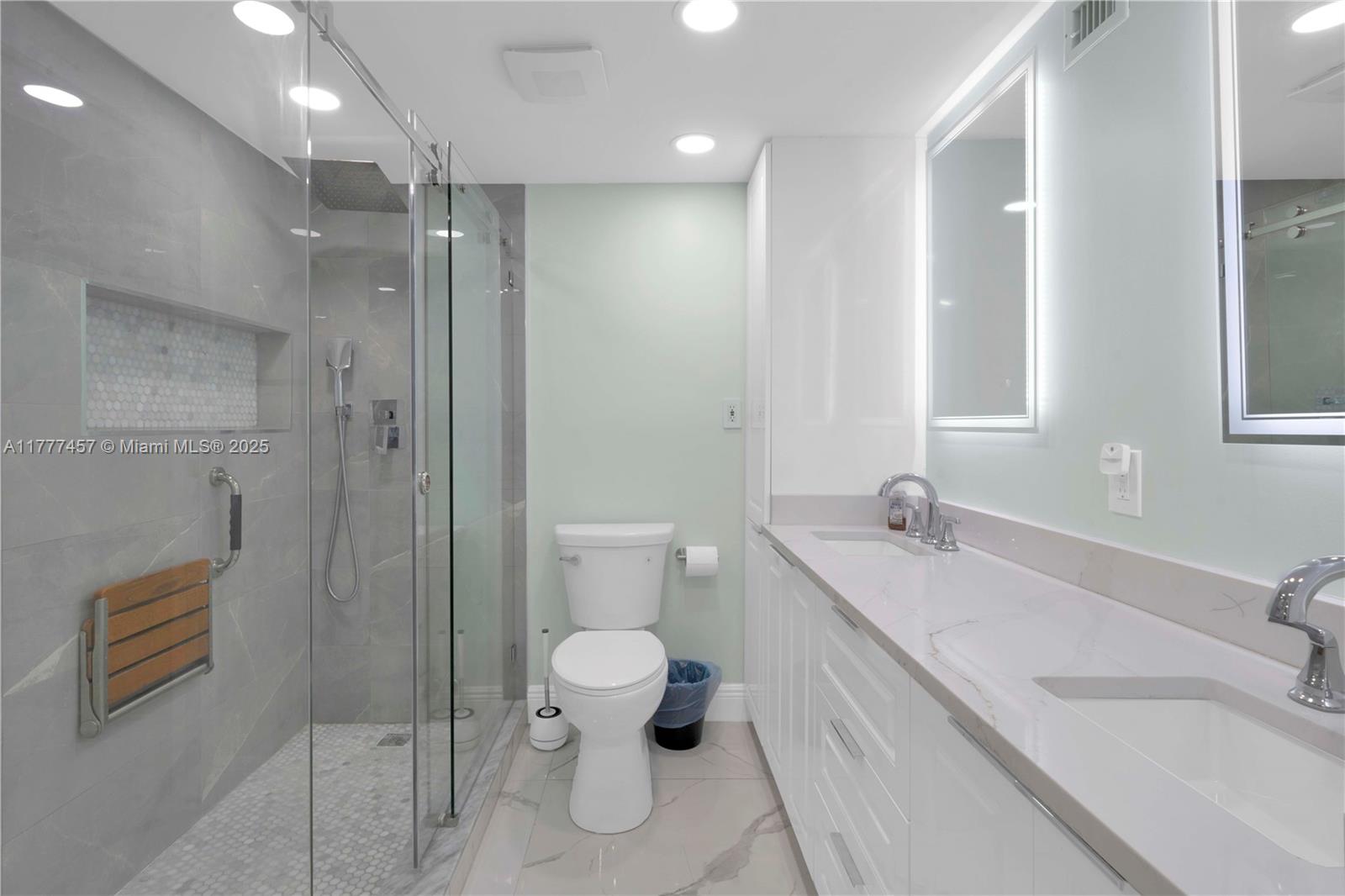 GREENS OF INVERRARY PHASE - Residential