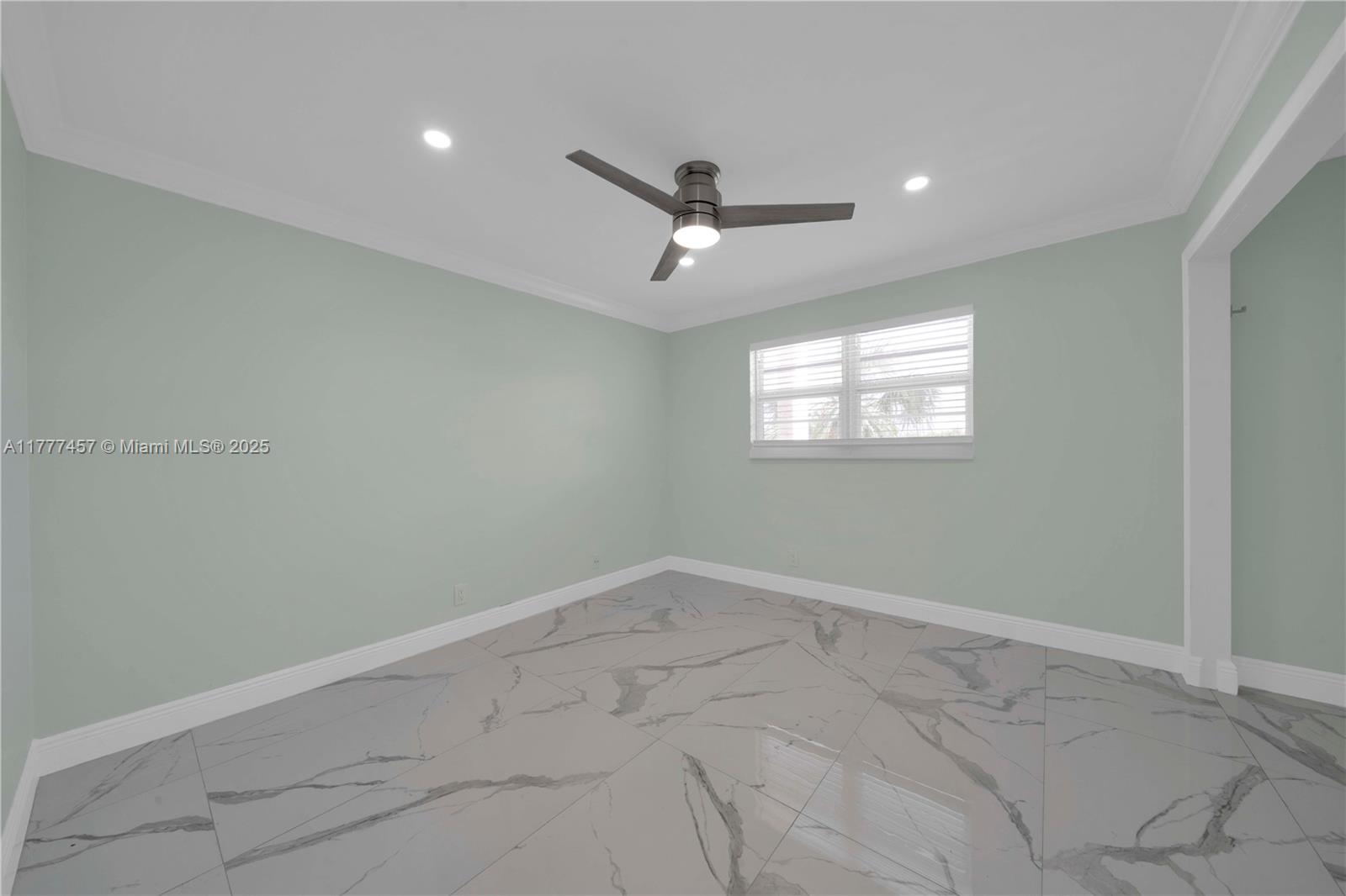 GREENS OF INVERRARY PHASE - Residential