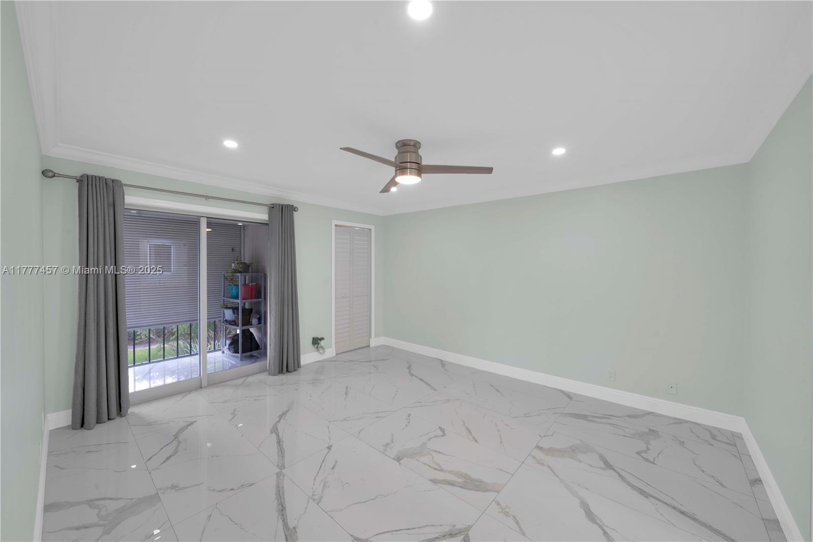 GREENS OF INVERRARY PHASE - Residential