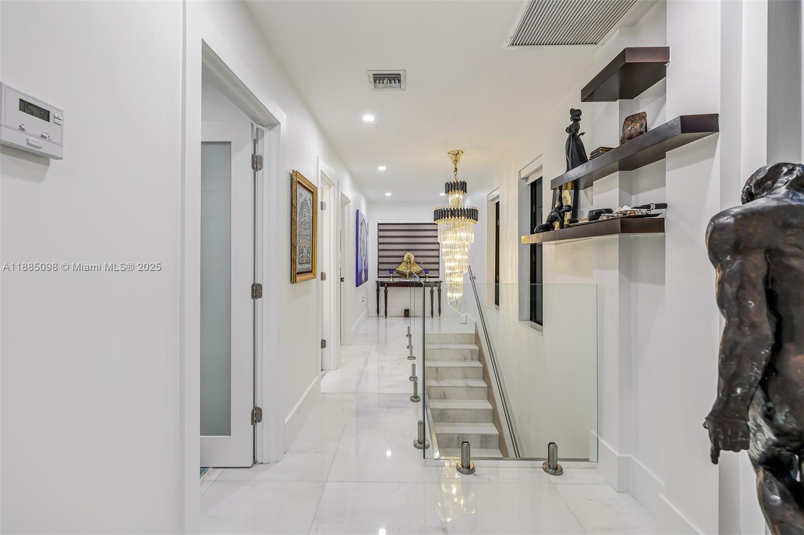 TORRES TOWER - Residential