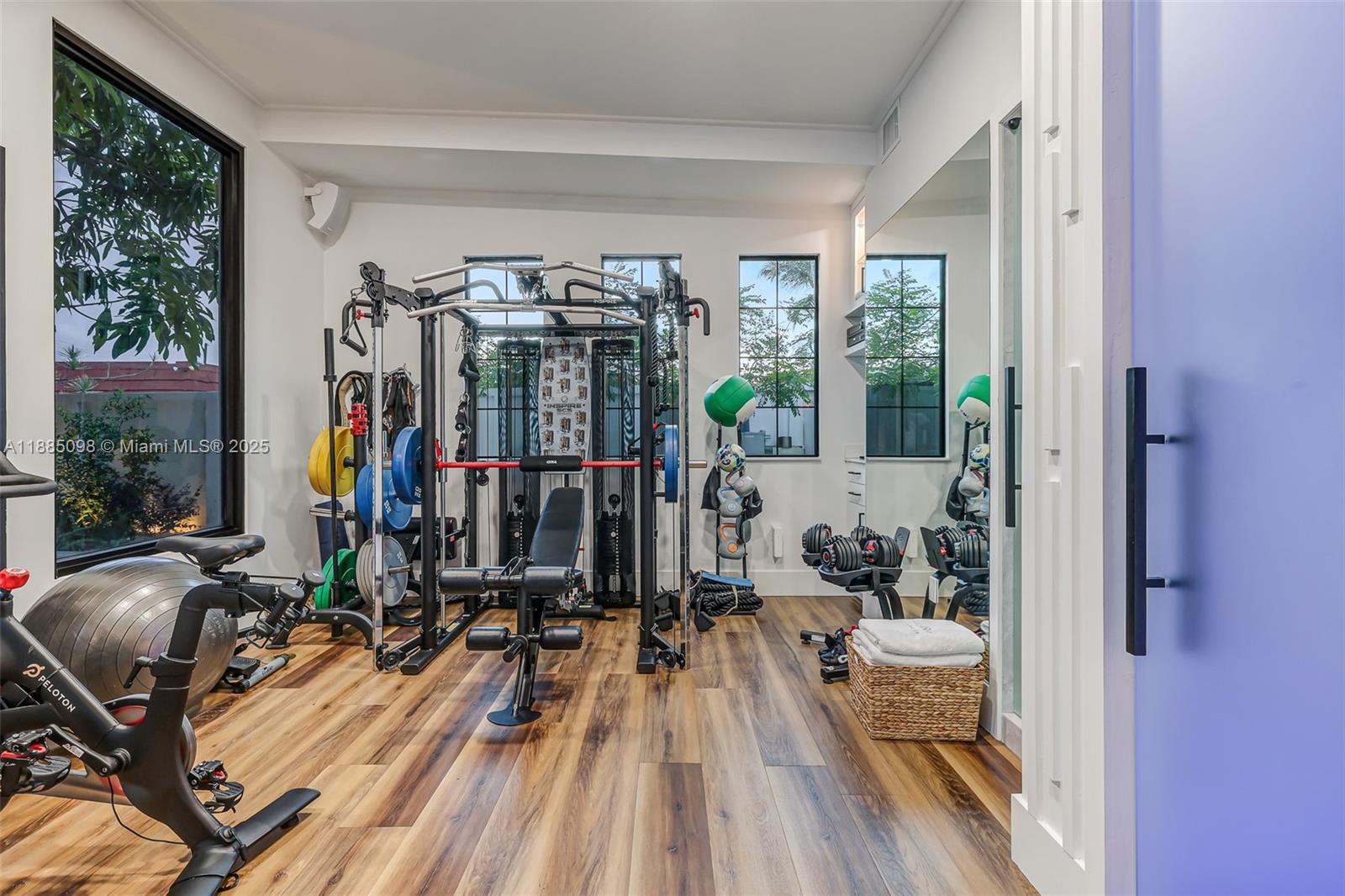 TORRES TOWER - Residential