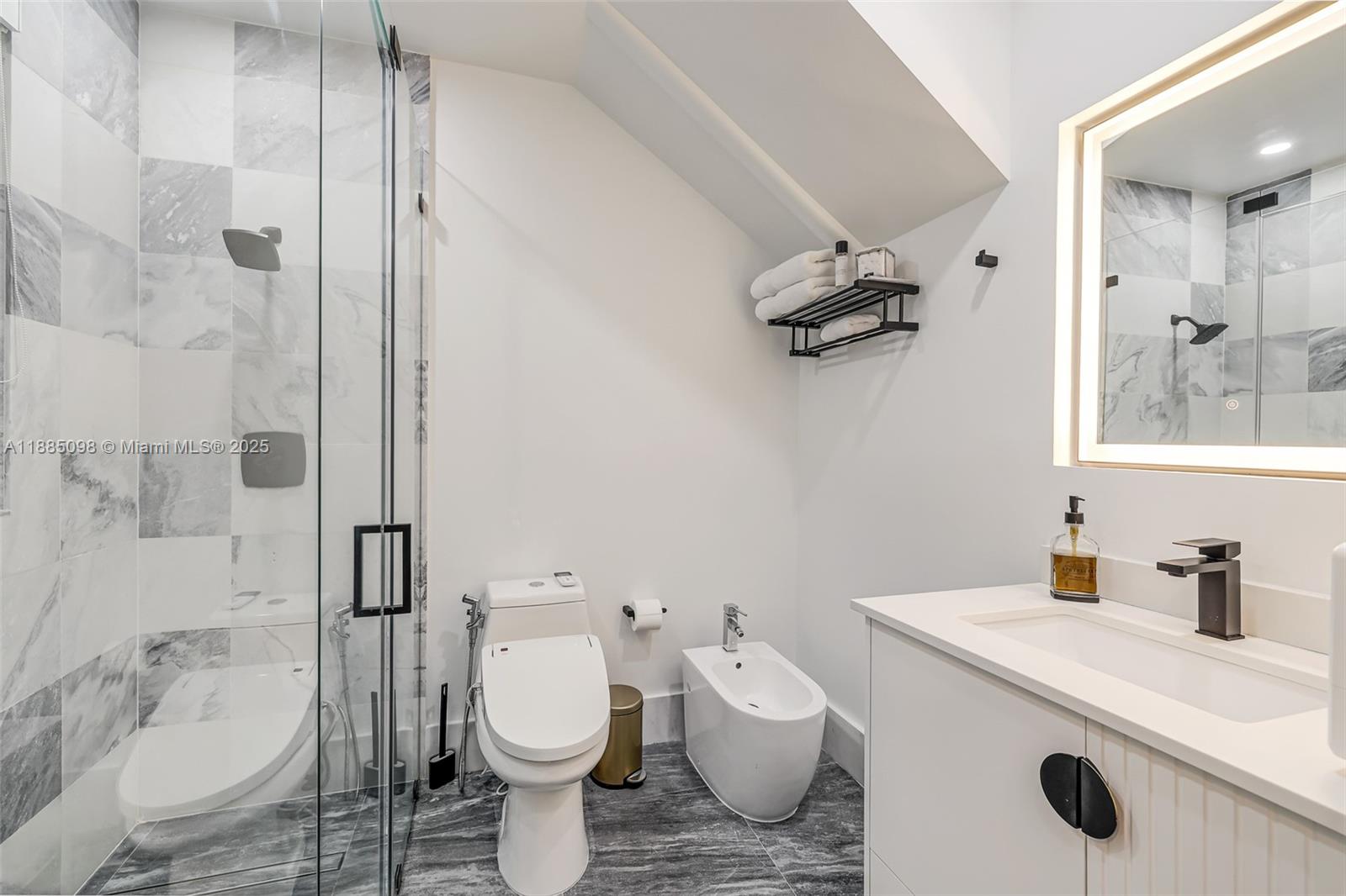 TORRES TOWER - Residential