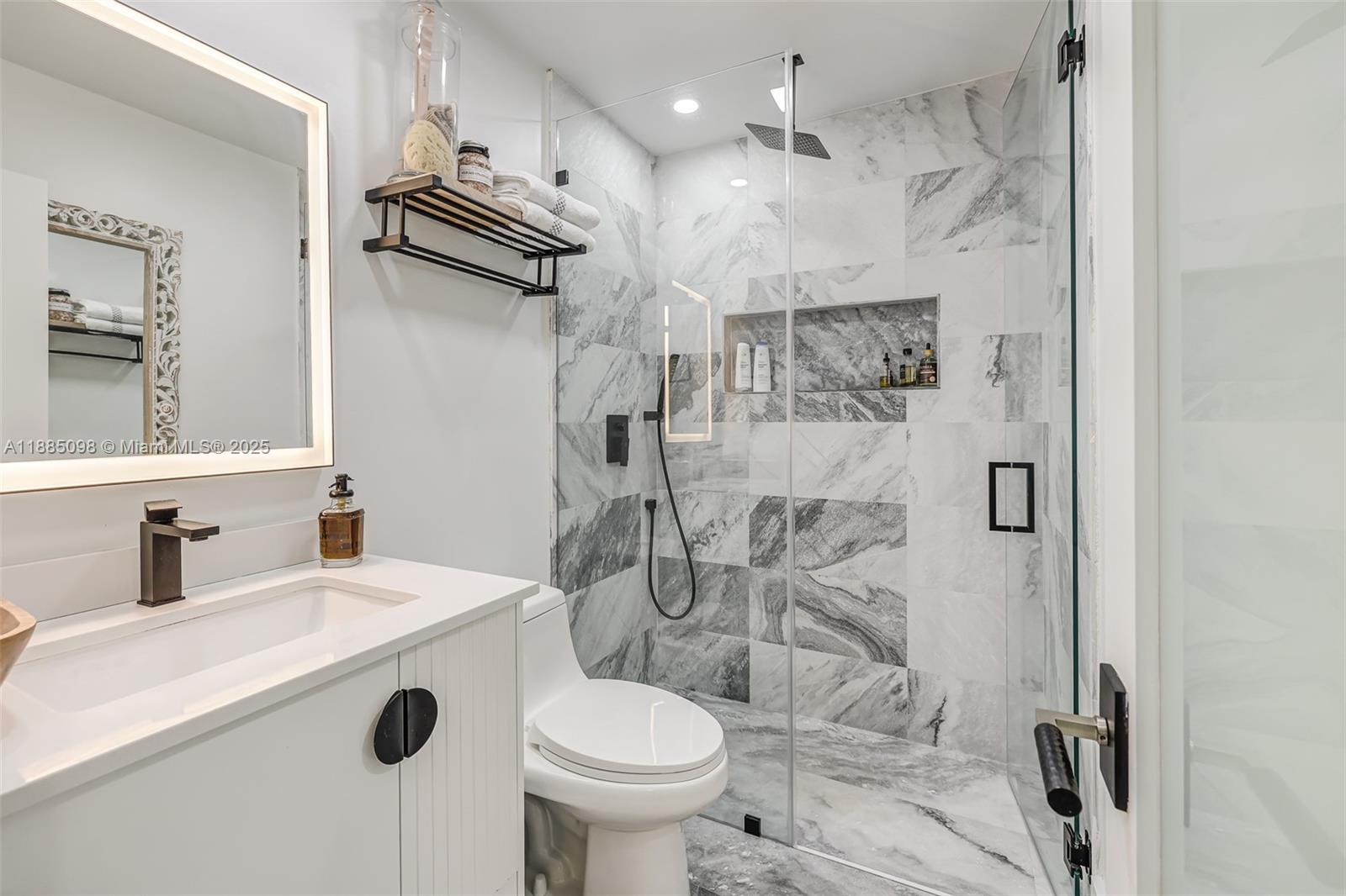 TORRES TOWER - Residential