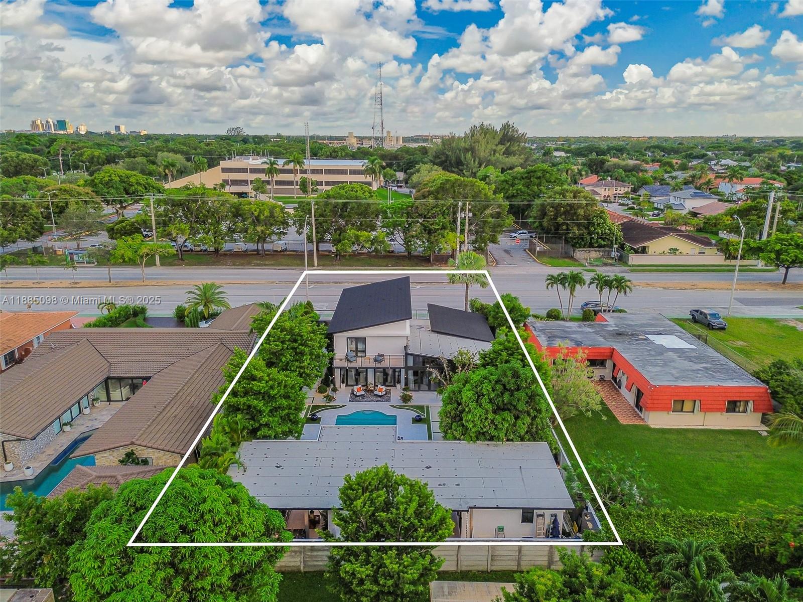 TORRES TOWER - Residential