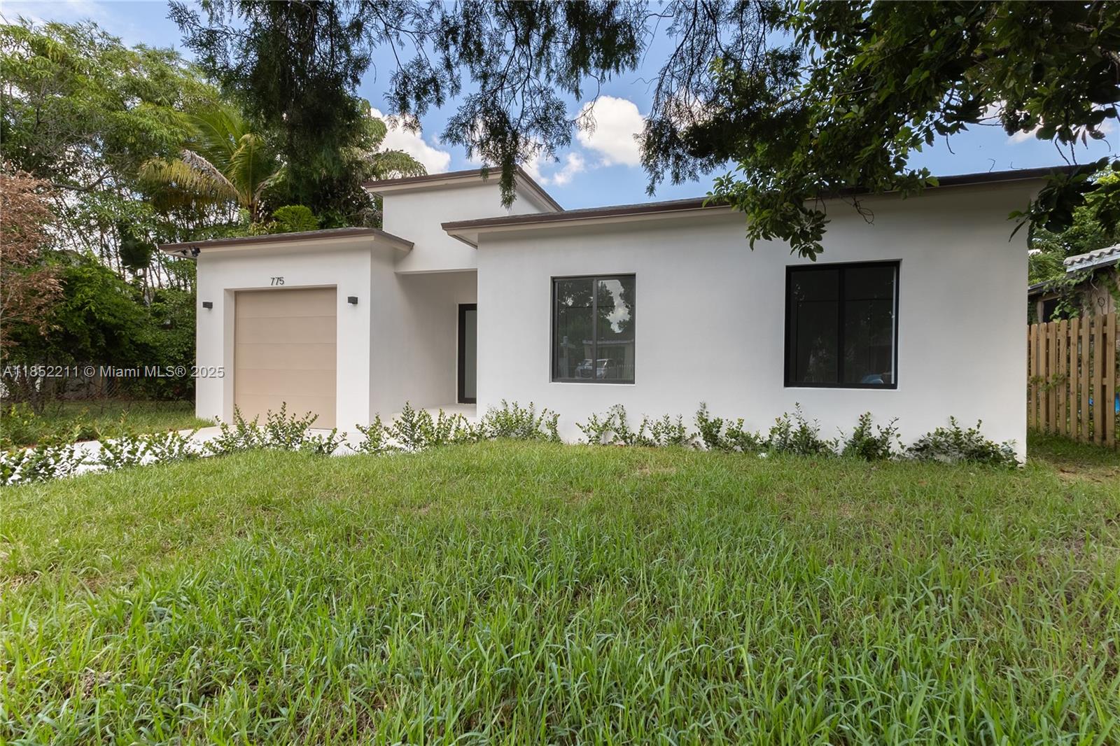 775 NW 47th St