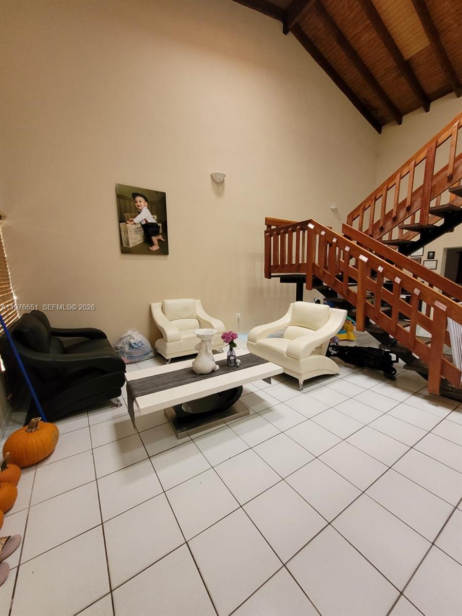 WESTBROOKE TWIN HOMES CON - Residential Lease