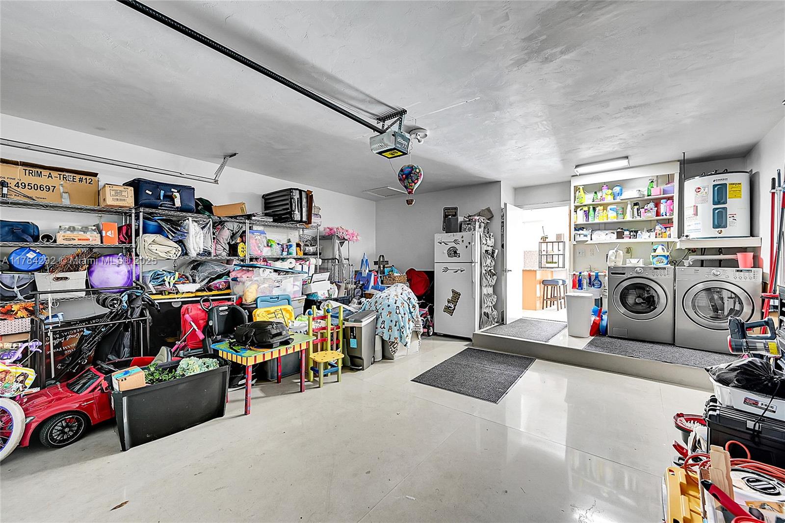 IMPERIAL POINT 2 SEC - Residential