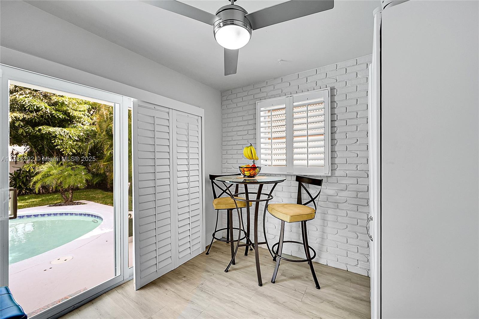 IMPERIAL POINT 2 SEC - Residential