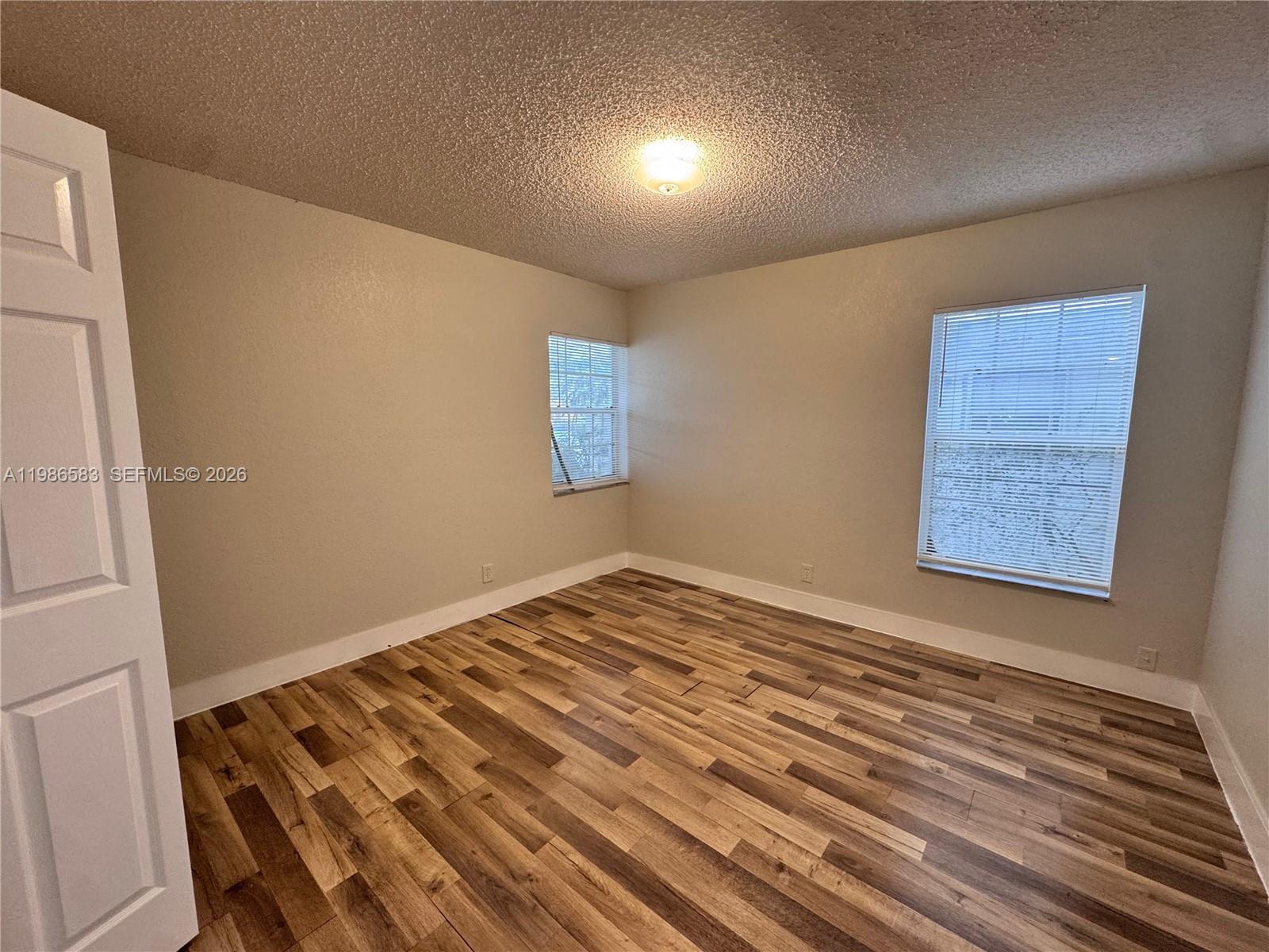 LINCOLN PARK CORR PLAT - Residential Lease