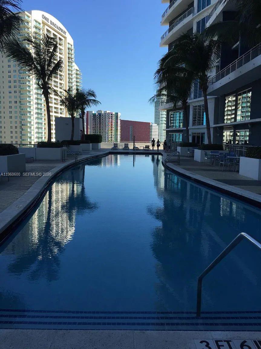 INFINITY AT BRICKELL COND - Residential