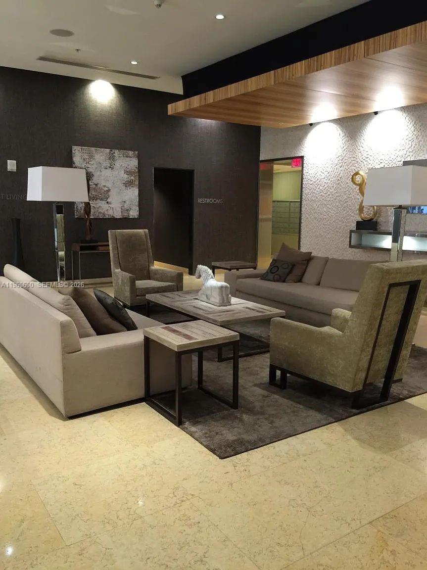 INFINITY AT BRICKELL COND - Residential