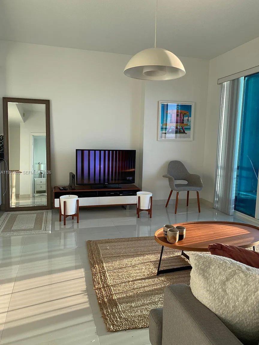 INFINITY AT BRICKELL COND - Residential