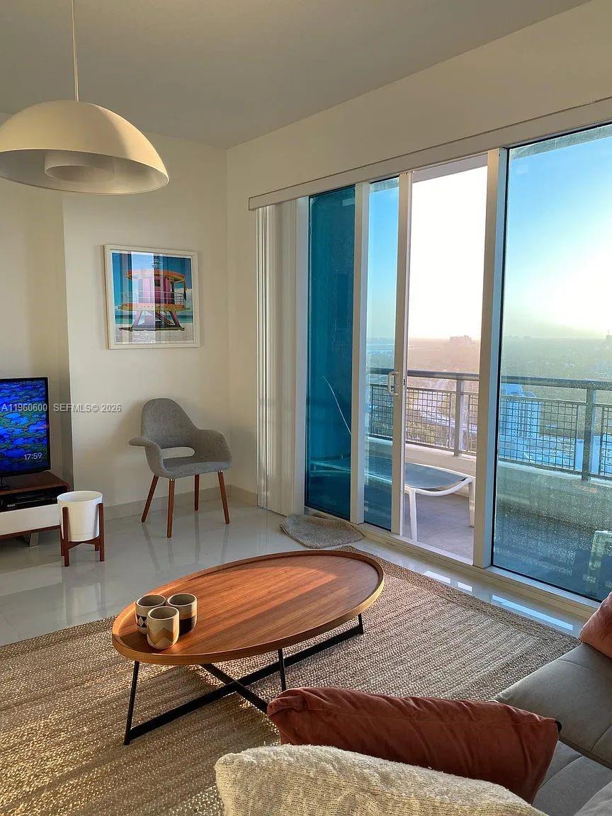 INFINITY AT BRICKELL COND - Residential