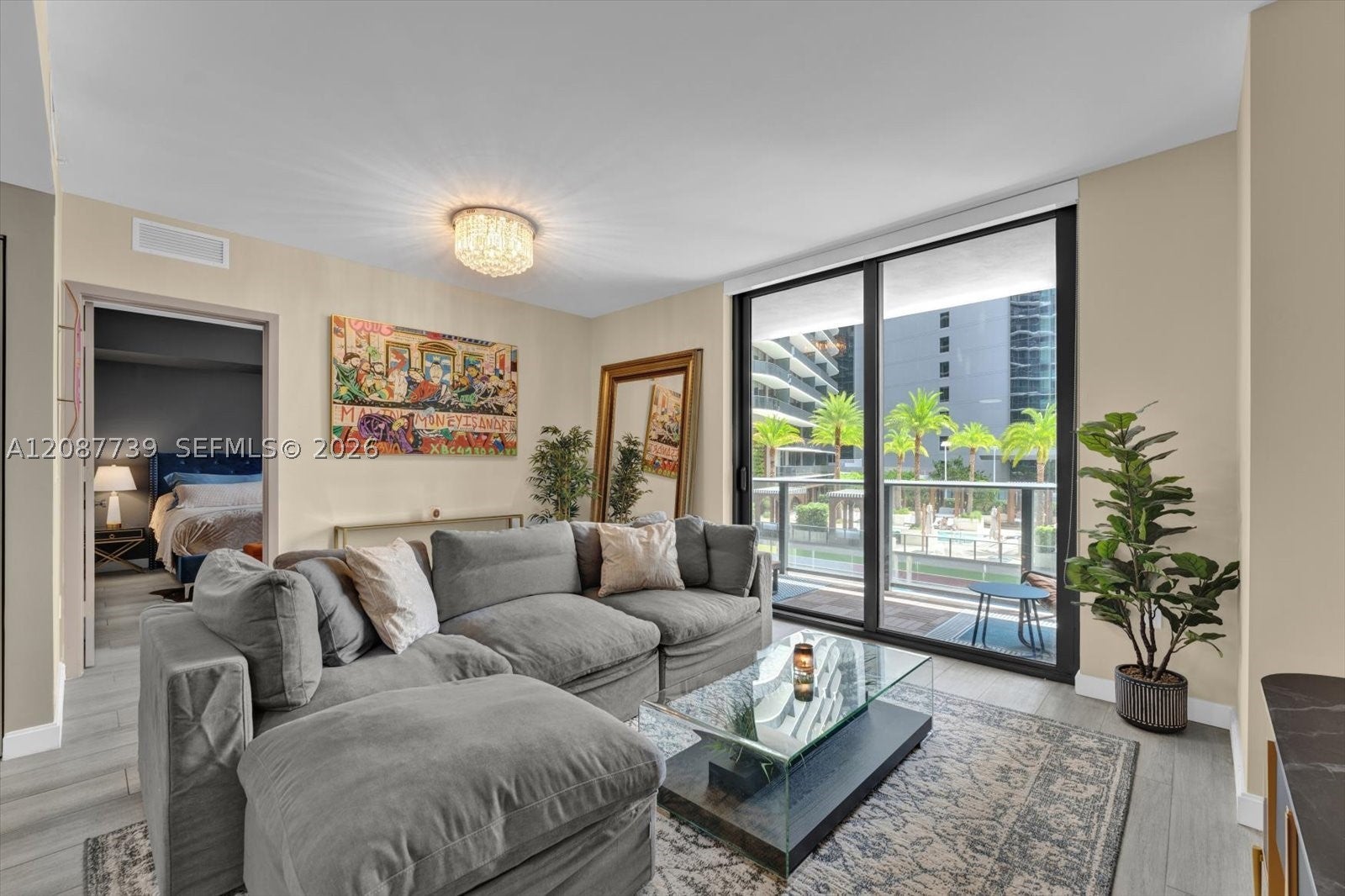 45 SW 9th St