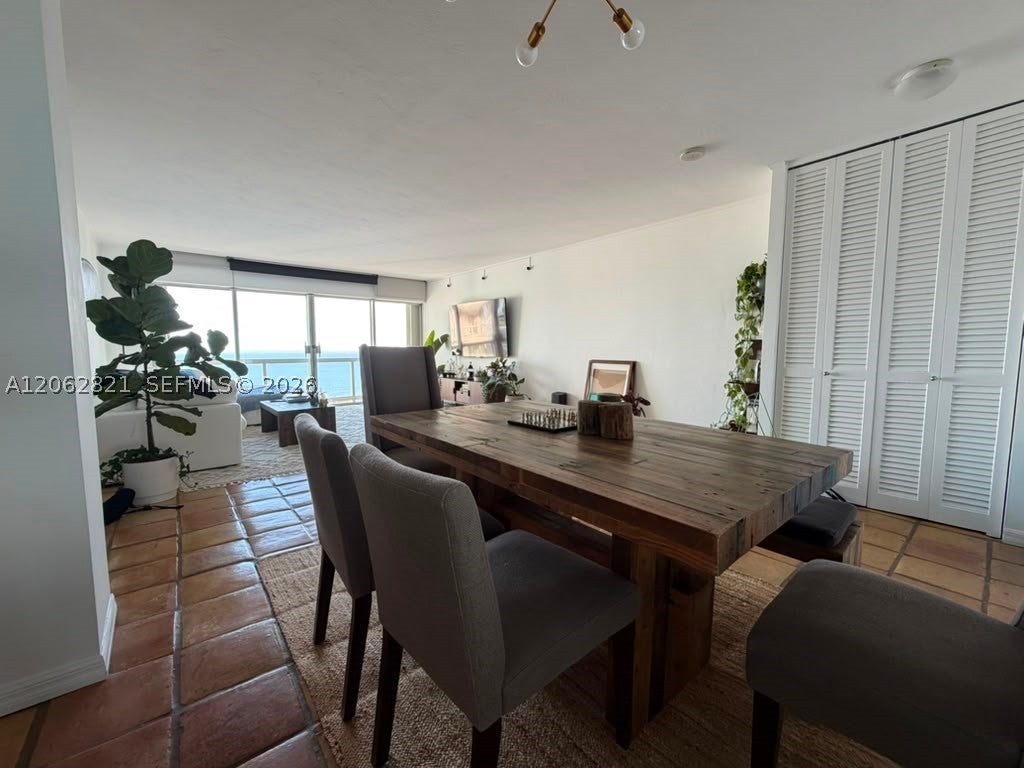 2451 Brickell Ave 17U
