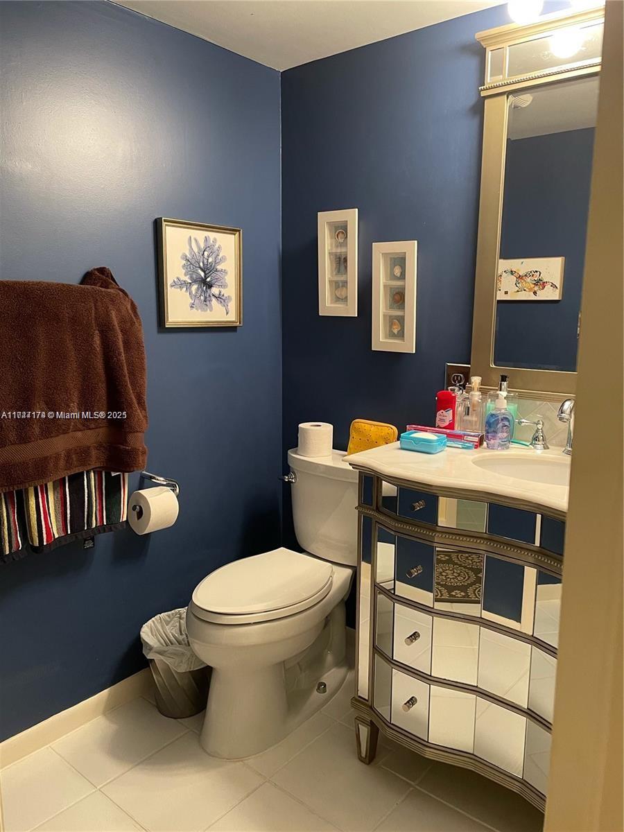 LAKEWOOD AT PALM BEACH CO - Residential