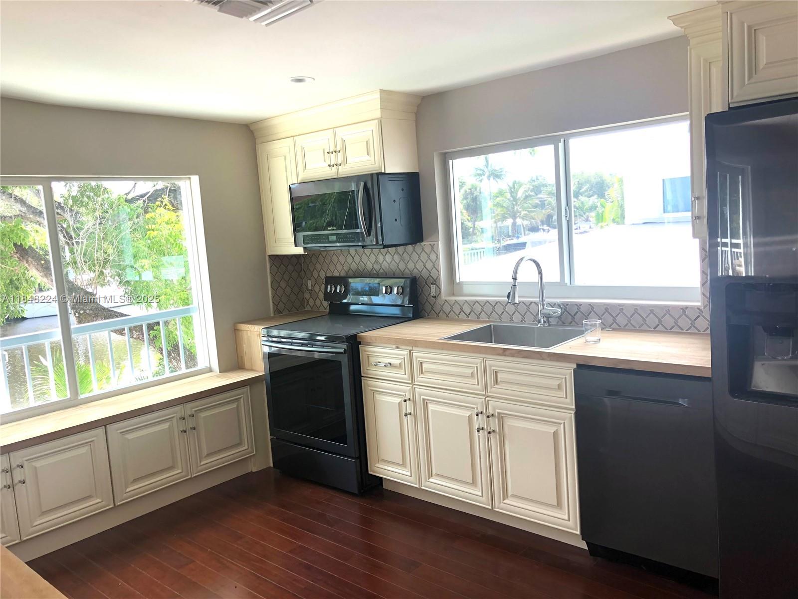 RIVER HIGHLANDS AMEN PLAT - Residential