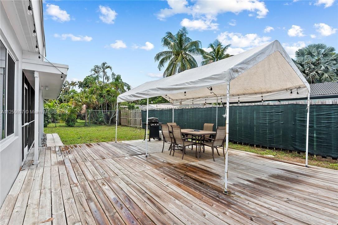 PLANTATION PARK FIFTH ADD - Residential Lease