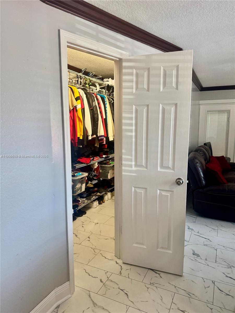 POINT ROYALE BLDGS 3 & 4 - Residential Lease