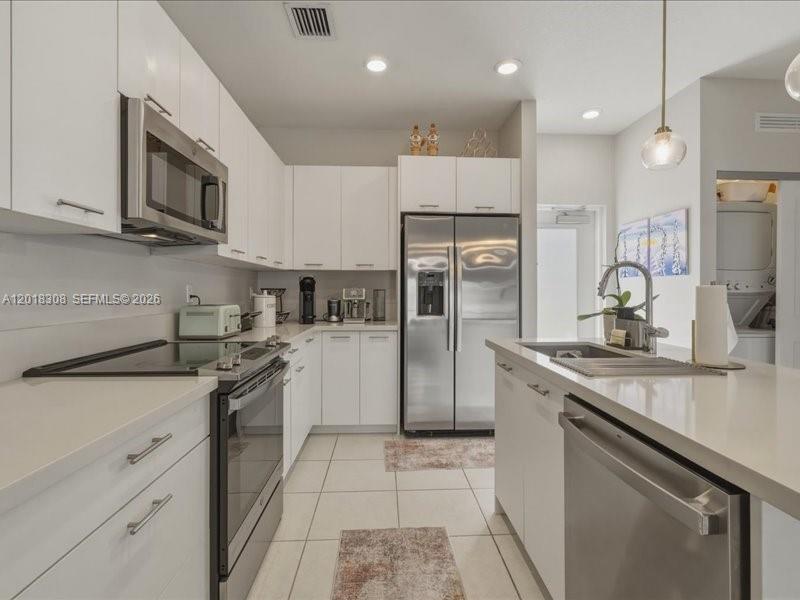 DOWNTOWN DORAL SOUTH PHAS - Residential