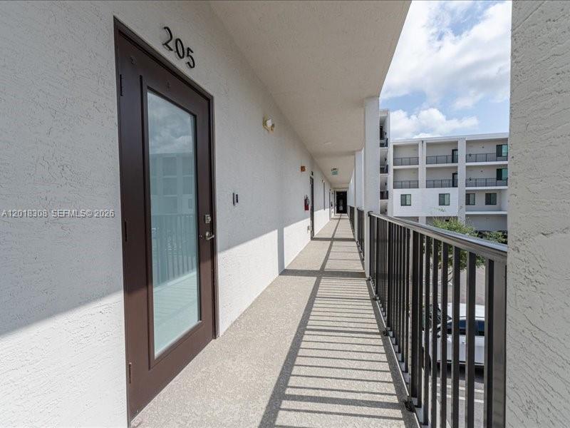 DOWNTOWN DORAL SOUTH PHAS - Residential