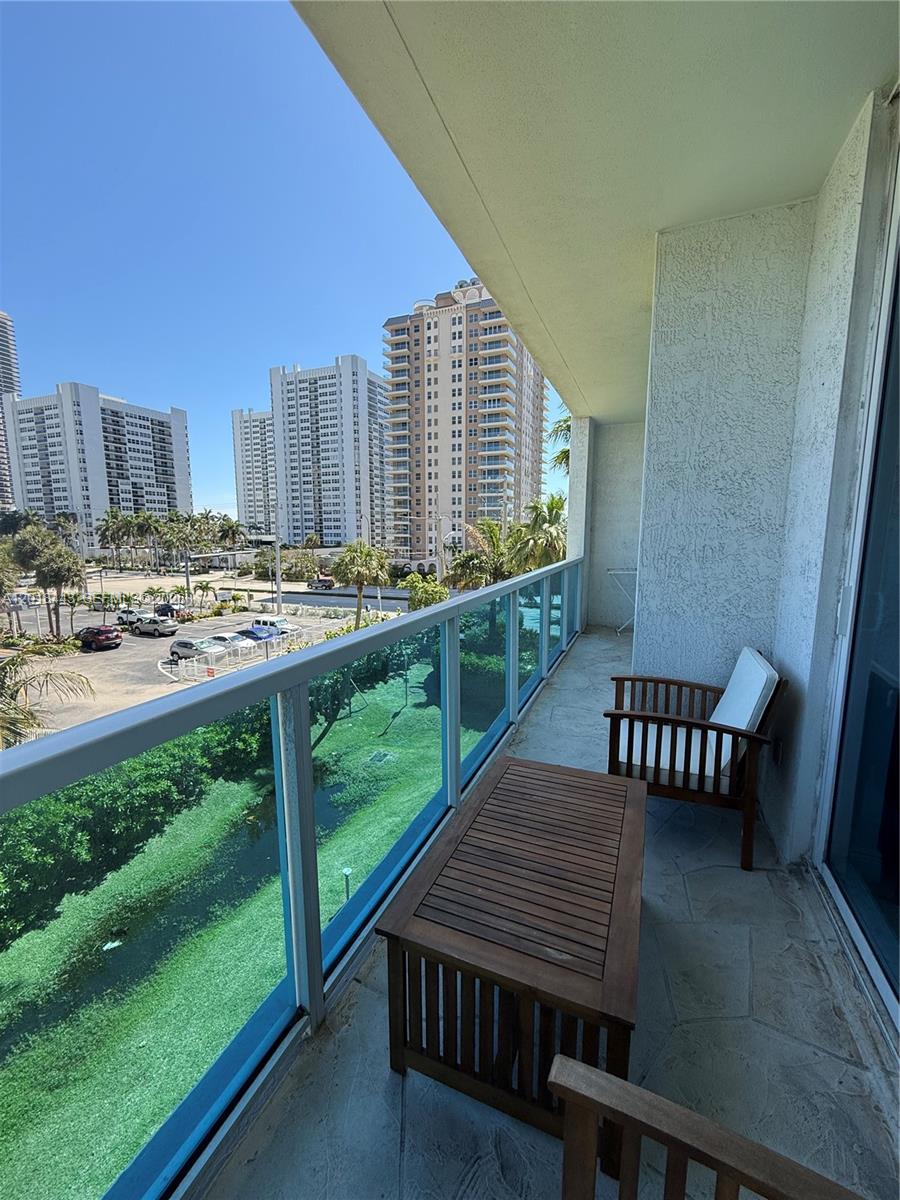 OCEAN MARINE YACHT CLUB C - Residential