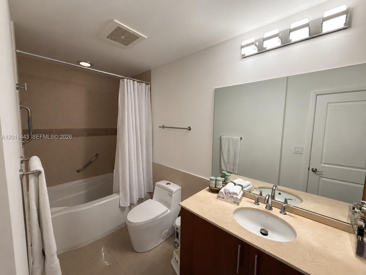 OCEAN MARINE YACHT CLUB C - Residential