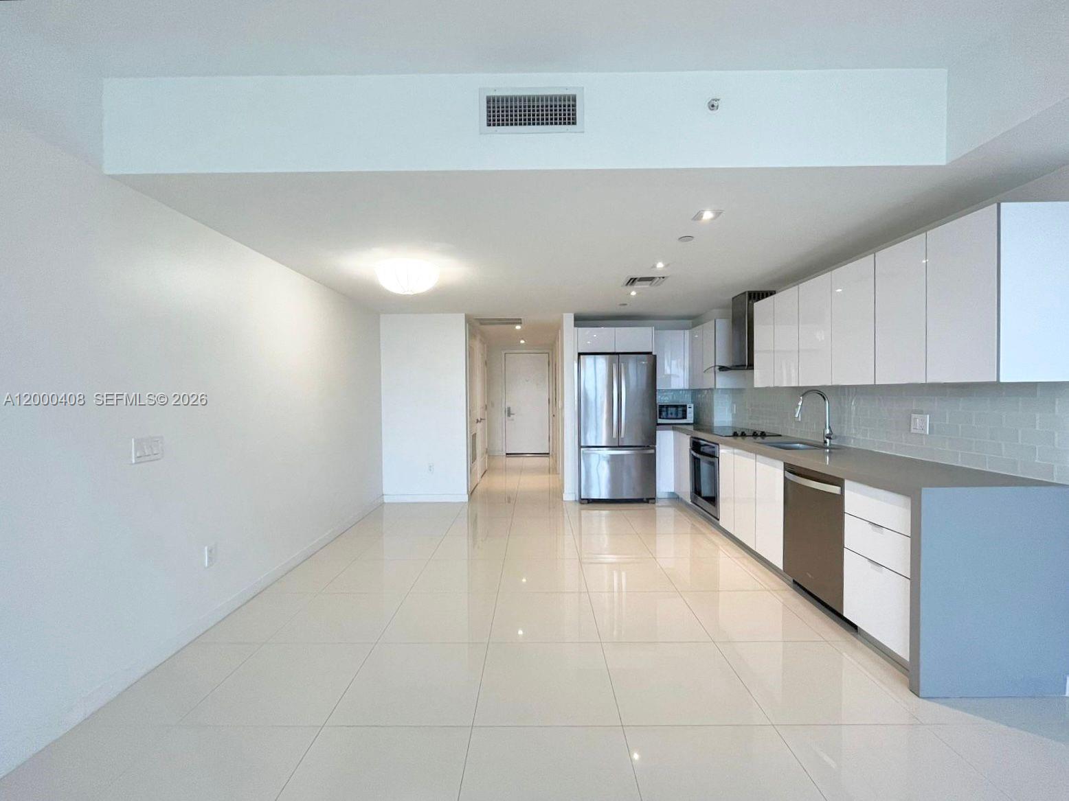 CANVAS CONDO - Residential Lease